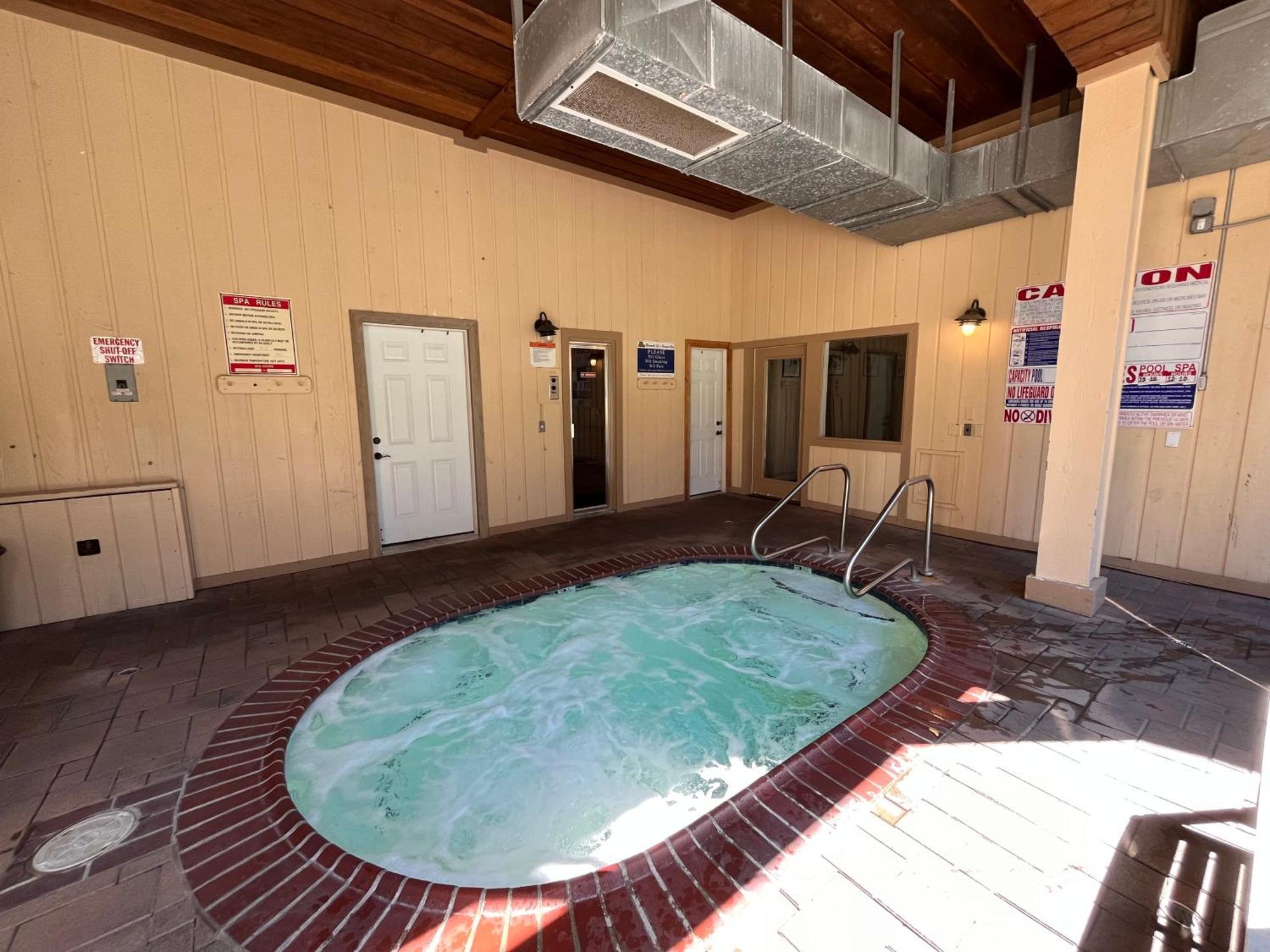 Tastefully Remodeled Condo At Mammoth Ski & Racquet Club, Hot Tub, Garage, 10 Min Walk To Ski Lifts 马姆莫斯湖 外观 照片