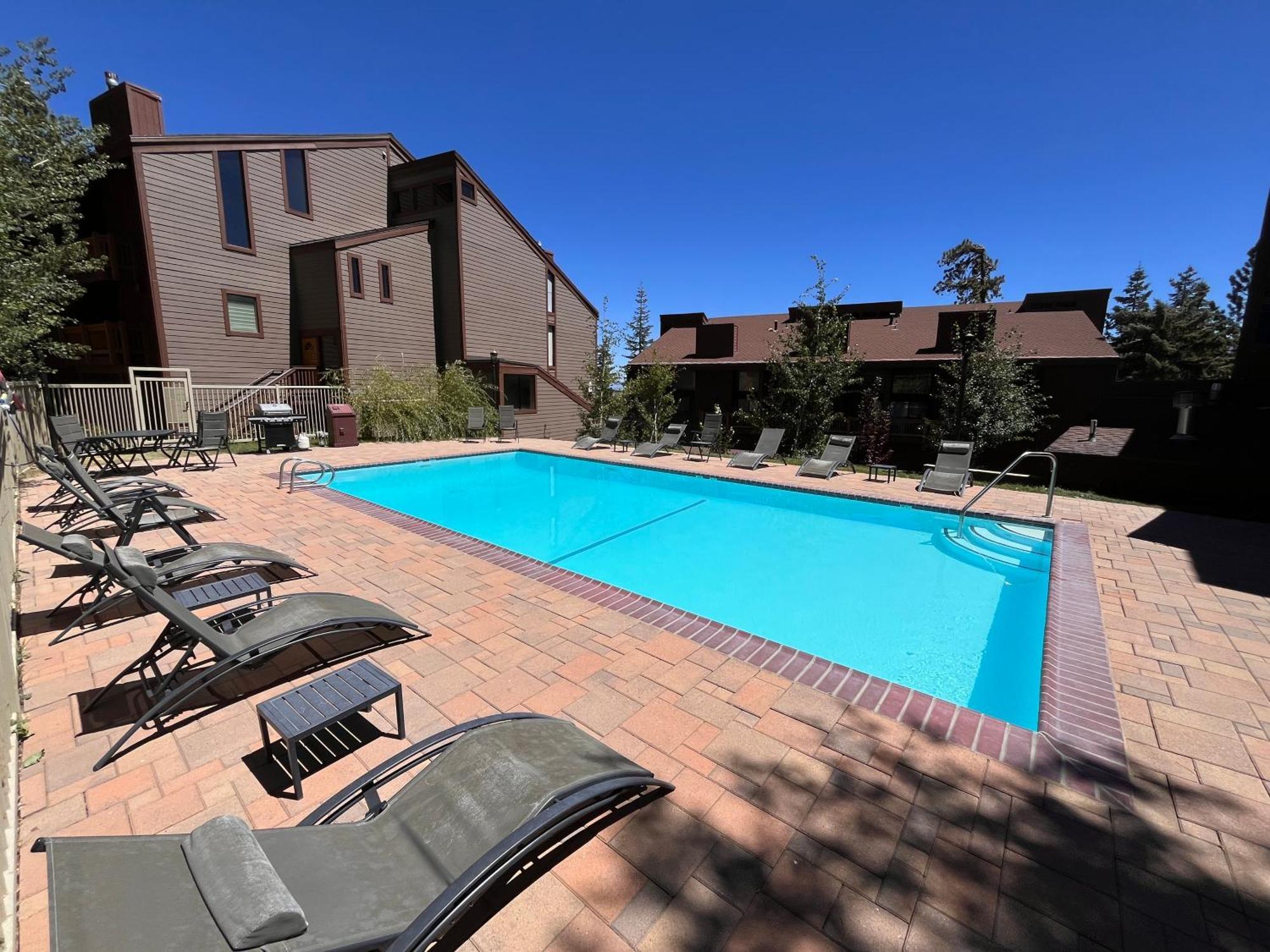 Tastefully Remodeled Condo At Mammoth Ski & Racquet Club, Hot Tub, Garage, 10 Min Walk To Ski Lifts 马姆莫斯湖 外观 照片