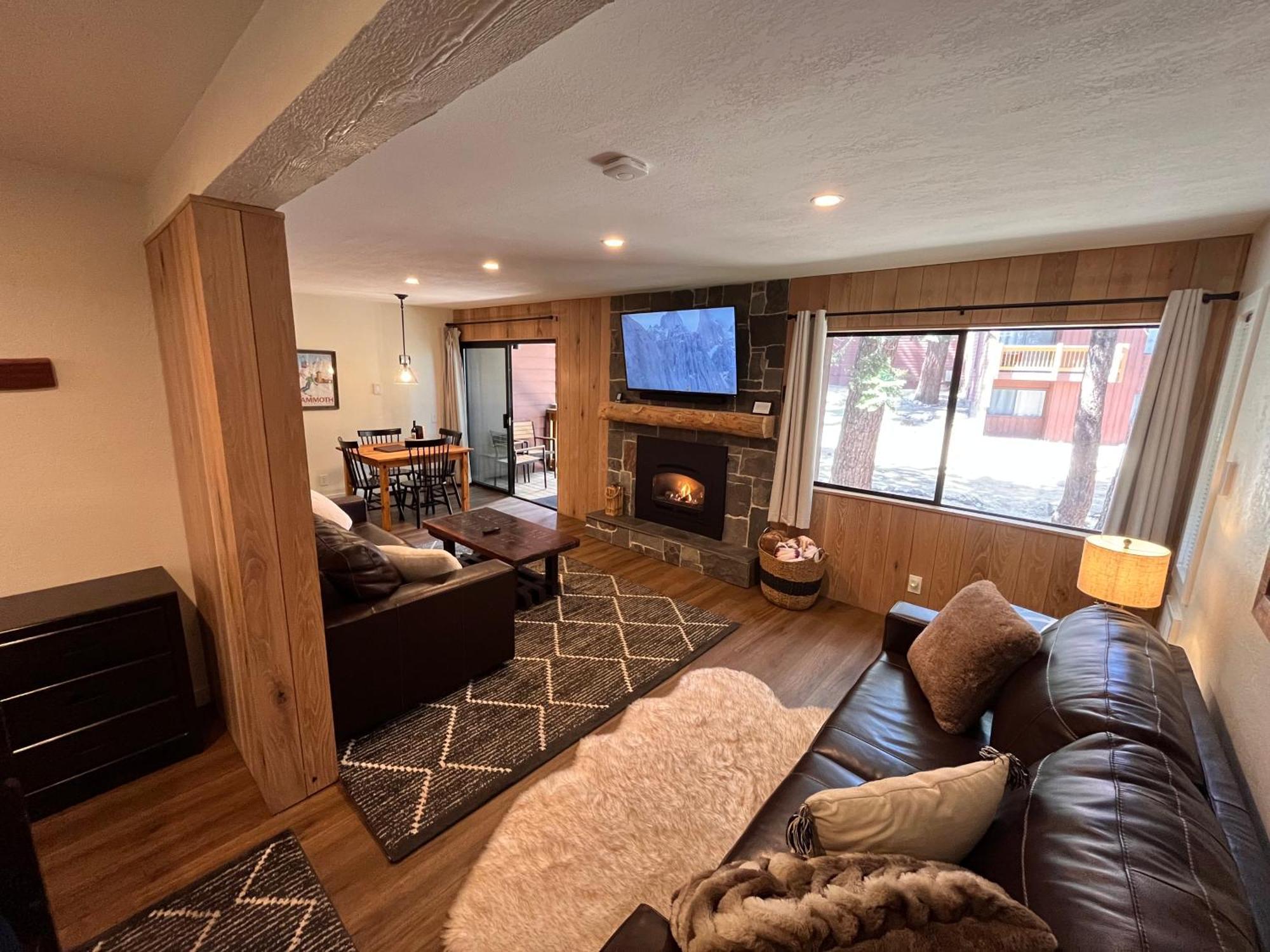 Tastefully Remodeled Condo At Mammoth Ski & Racquet Club, Hot Tub, Garage, 10 Min Walk To Ski Lifts 马姆莫斯湖 外观 照片