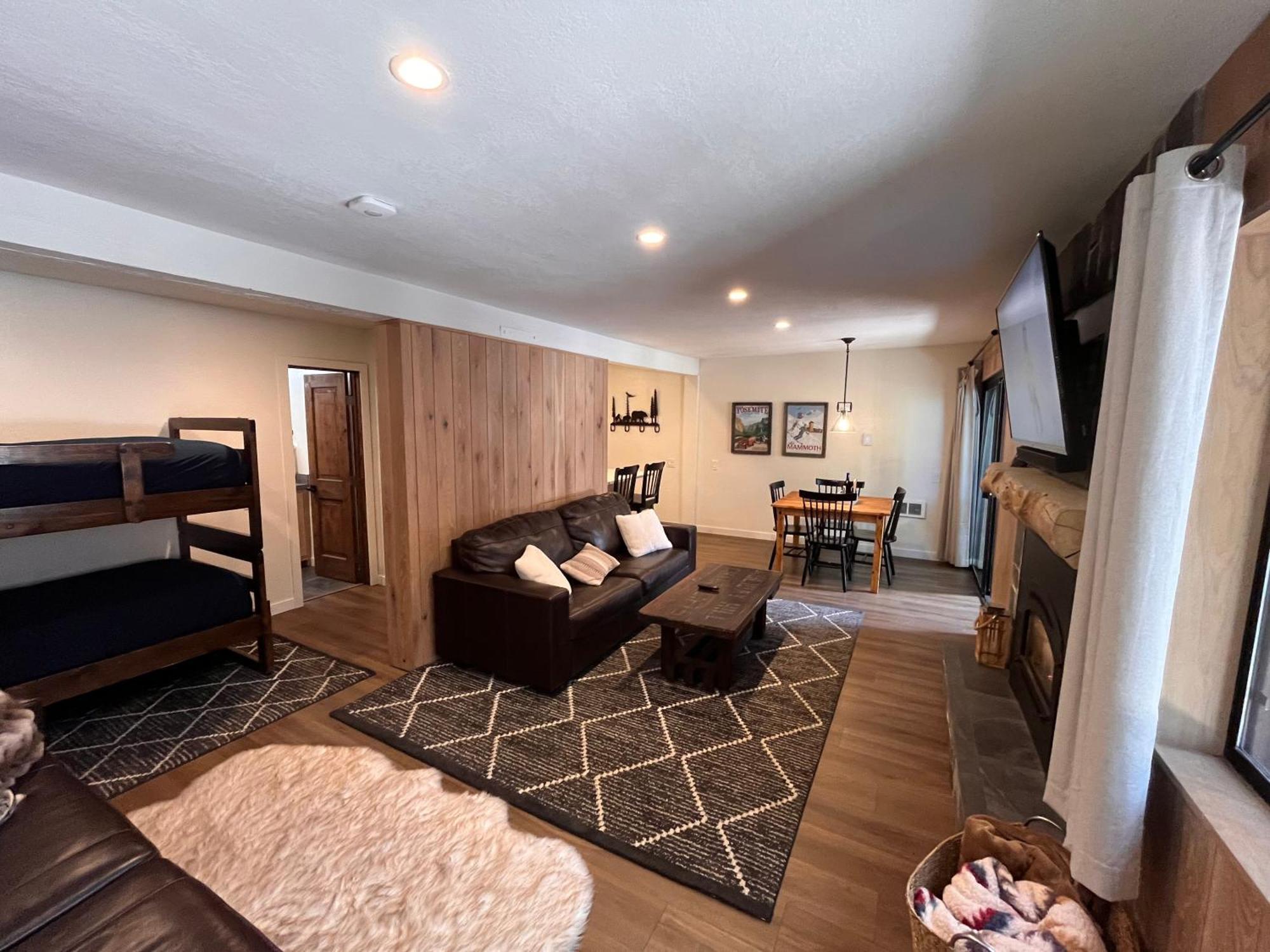 Tastefully Remodeled Condo At Mammoth Ski & Racquet Club, Hot Tub, Garage, 10 Min Walk To Ski Lifts 马姆莫斯湖 外观 照片