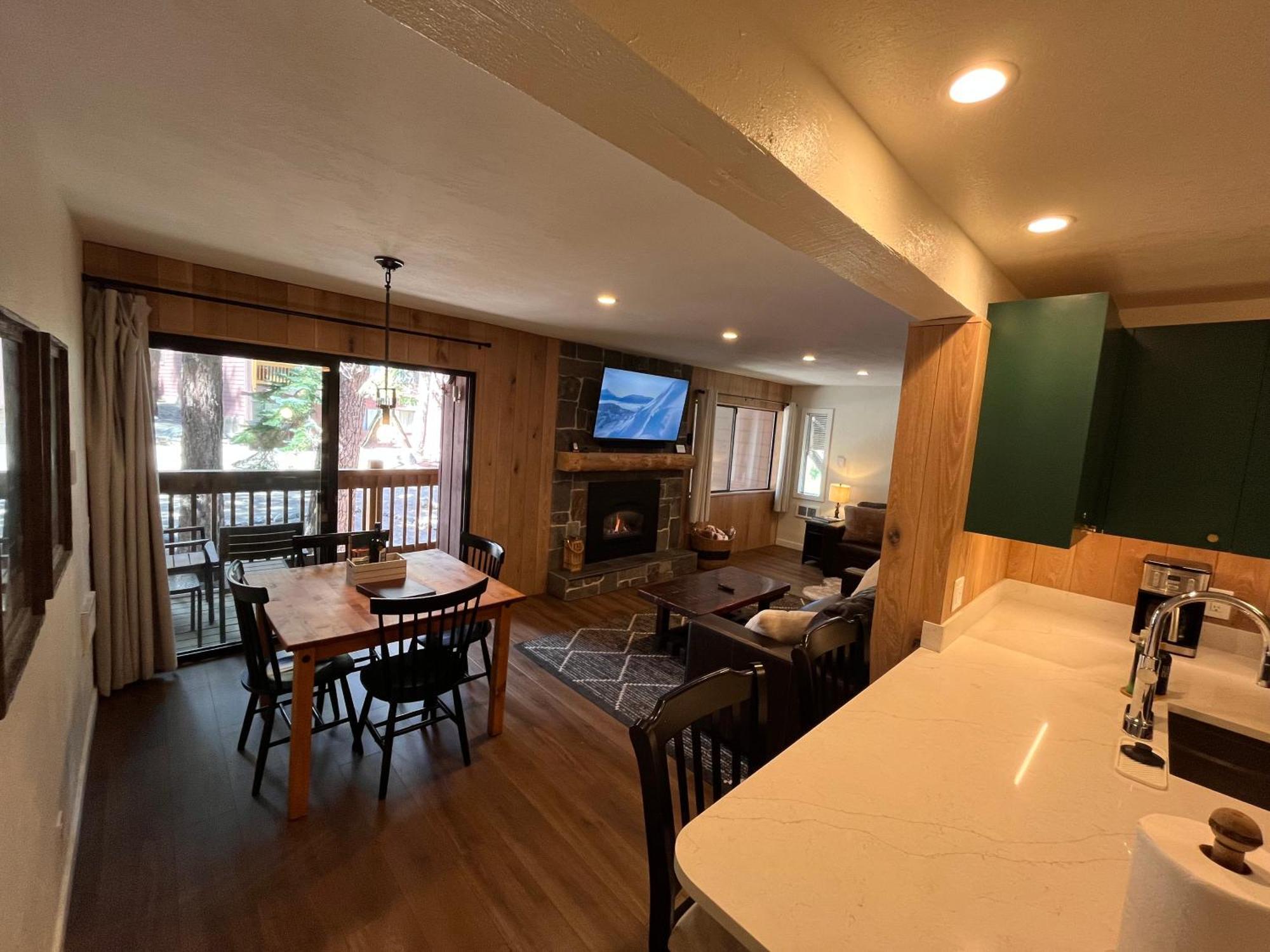 Tastefully Remodeled Condo At Mammoth Ski & Racquet Club, Hot Tub, Garage, 10 Min Walk To Ski Lifts 马姆莫斯湖 外观 照片