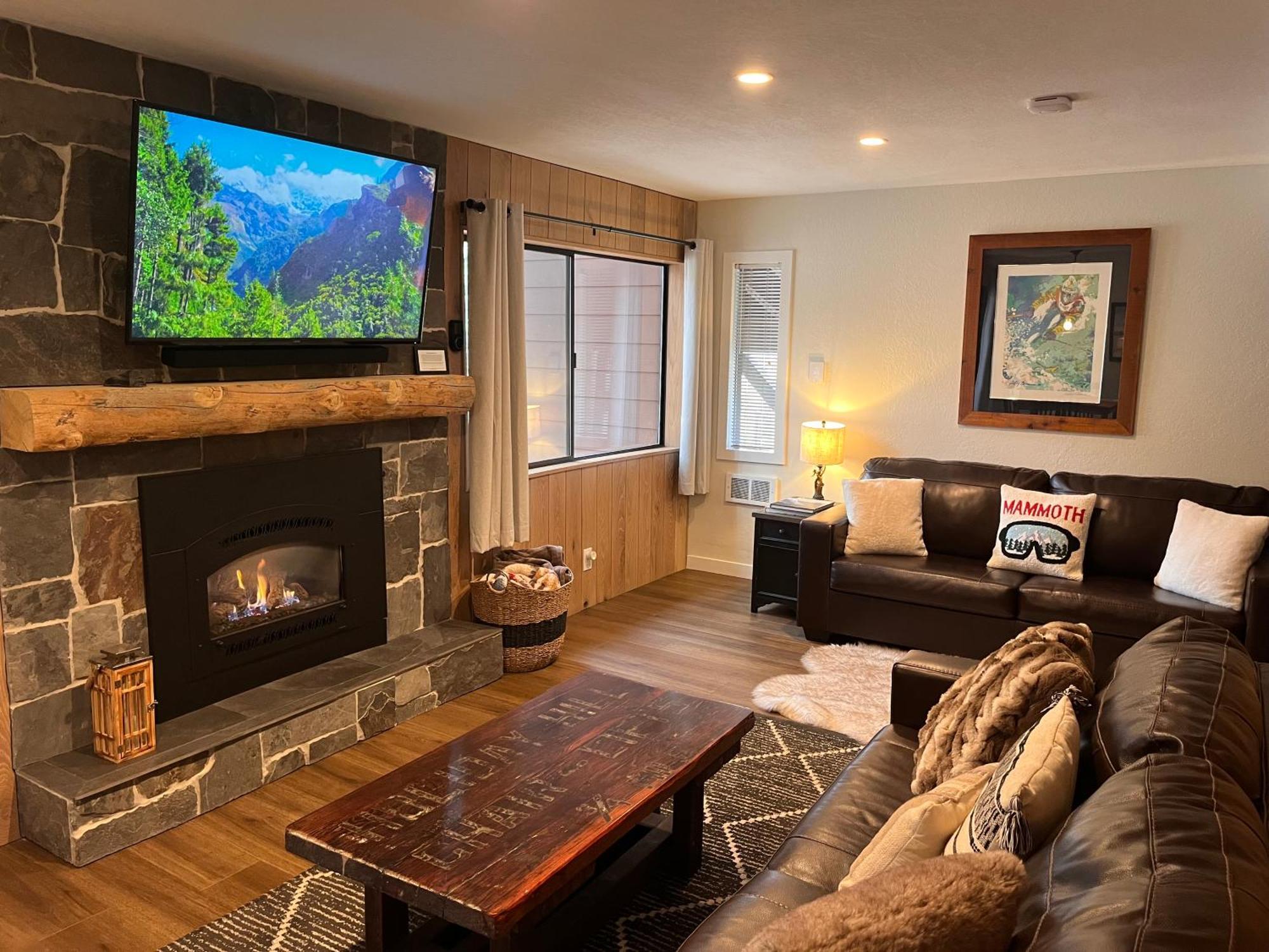 Tastefully Remodeled Condo At Mammoth Ski & Racquet Club, Hot Tub, Garage, 10 Min Walk To Ski Lifts 马姆莫斯湖 外观 照片